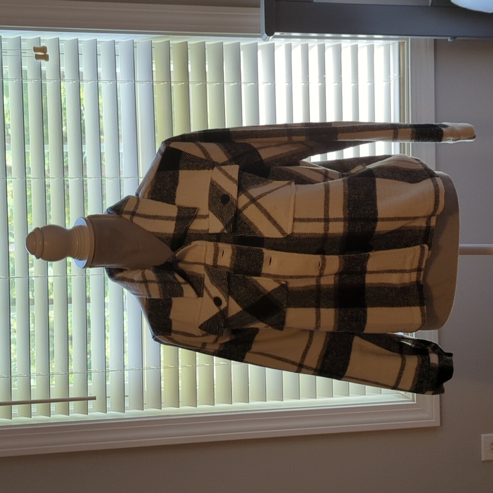 Black and white plaid cropped jacket
